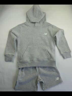 New Balance Boys 2PC Hoodie Shorts Set Gray Size 5/6 NWT Athletic Outfit
